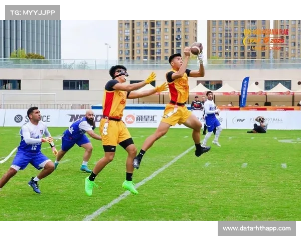 奉化布龙亮相亚大腰旗橄榄球开幕式 展示中国文化魅力